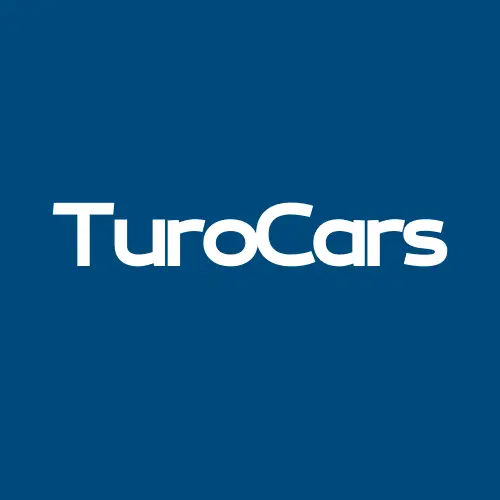 Logo TUROCARS fondo azul, empresa de alquiler de autos en Quito Ecuador
